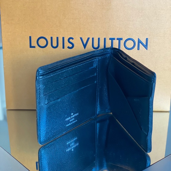 Authentic Louis Vuitton Multiple Wallet - Picture 3 of 4
